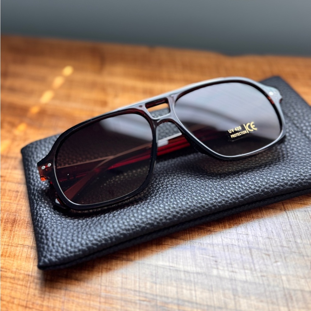 NEW Boutique Aviator Style Sunglasses UV Protection with Faux Leather Mag Case